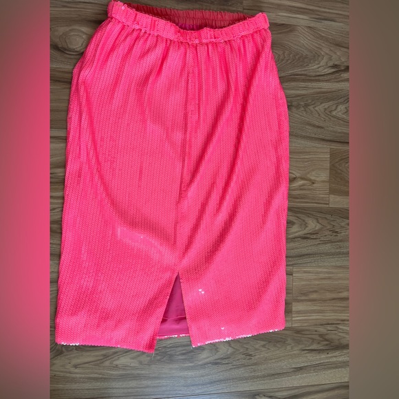 NWT!! 💖 J CREW 💖 Collection hot pink sequin pull-on midi skirt - Picture 2 of 10